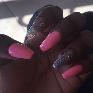 Meet your Posher, Amia